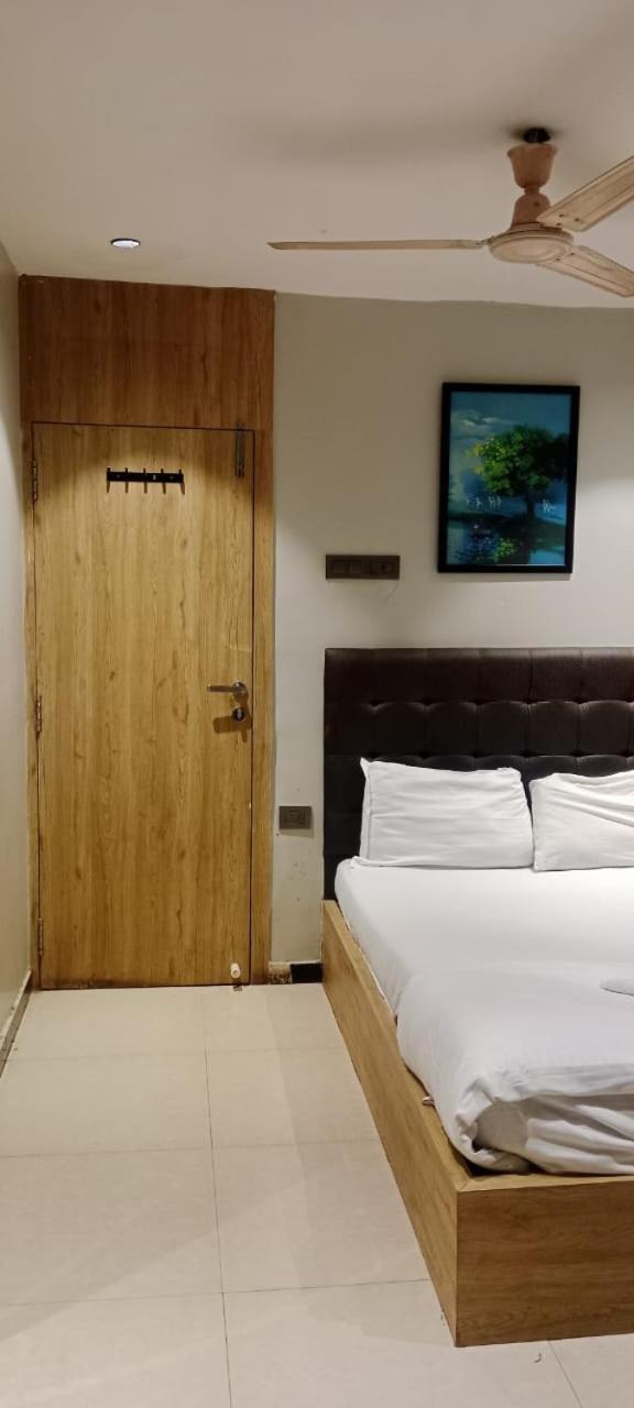 Hotel Sunrise Residency 孟买 外观 照片